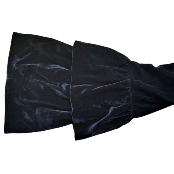 Vintage ruffles tiered black velvet dress - Picture 4 of 15